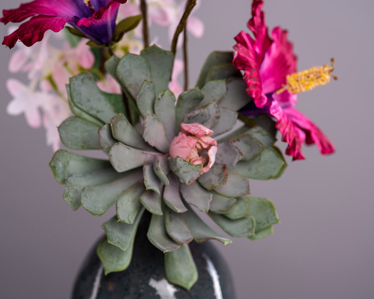 FRIENDS | Kunstblumen in Keramikvase