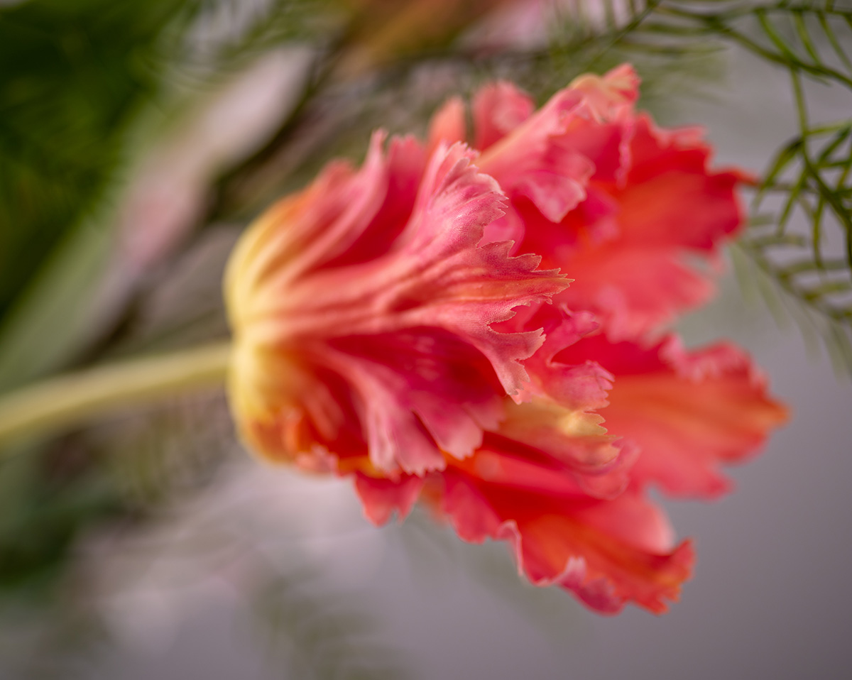 MY FAIR LADY | Gesteck mit künstlichem Flieder und Tulpen 