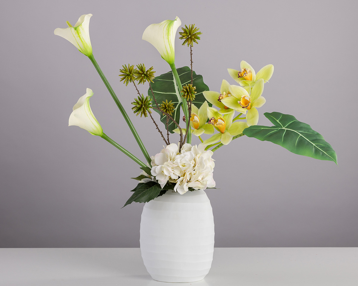 BEAUTIFUL CALLA | Gesteck in GUAXS Vase 