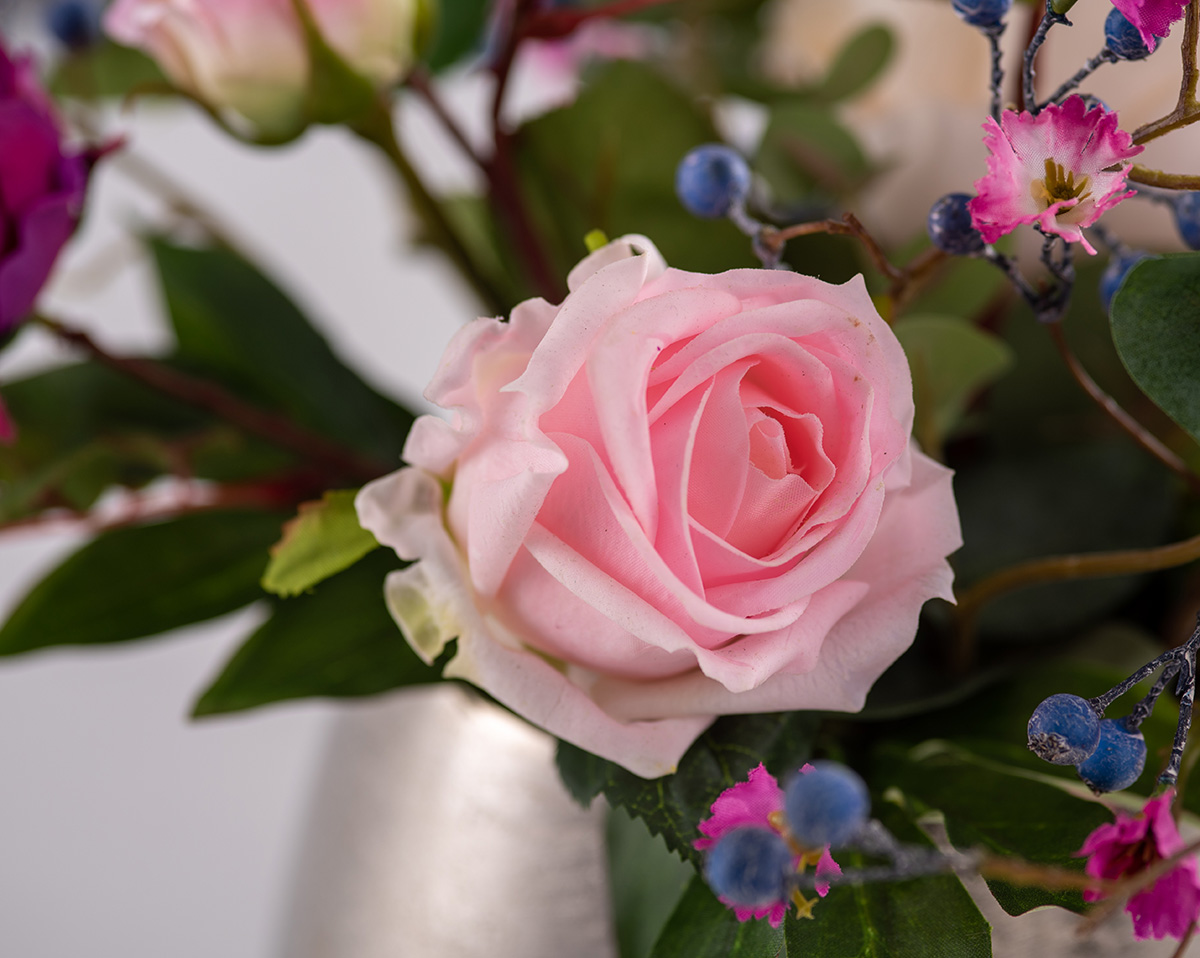 LIEBLINGSSTÜCK | Edles Gesteck aus Kunstblumen