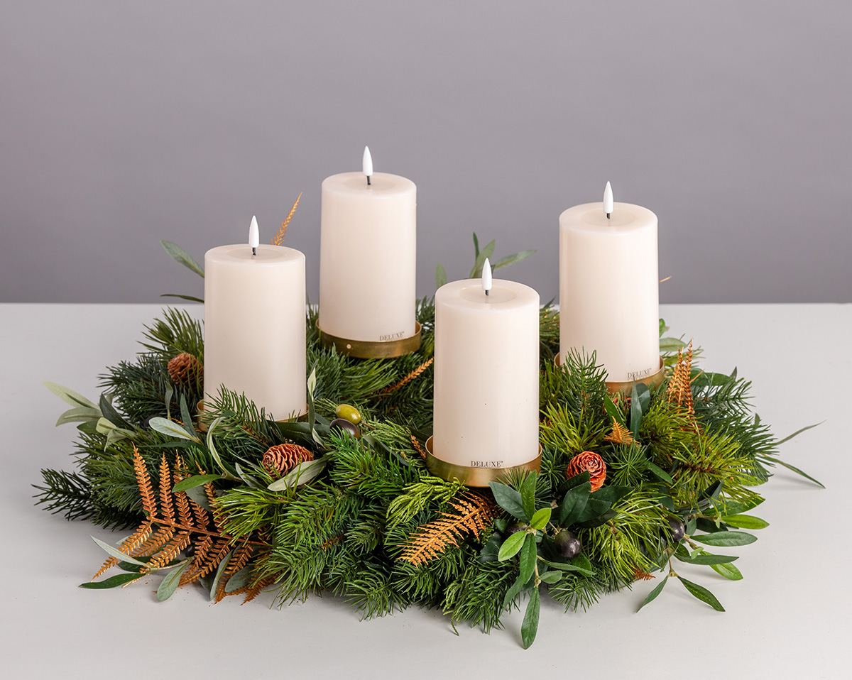 ADVENTSKRANZ GOLD | Künstlicher Adventskranz 45 cm, gold