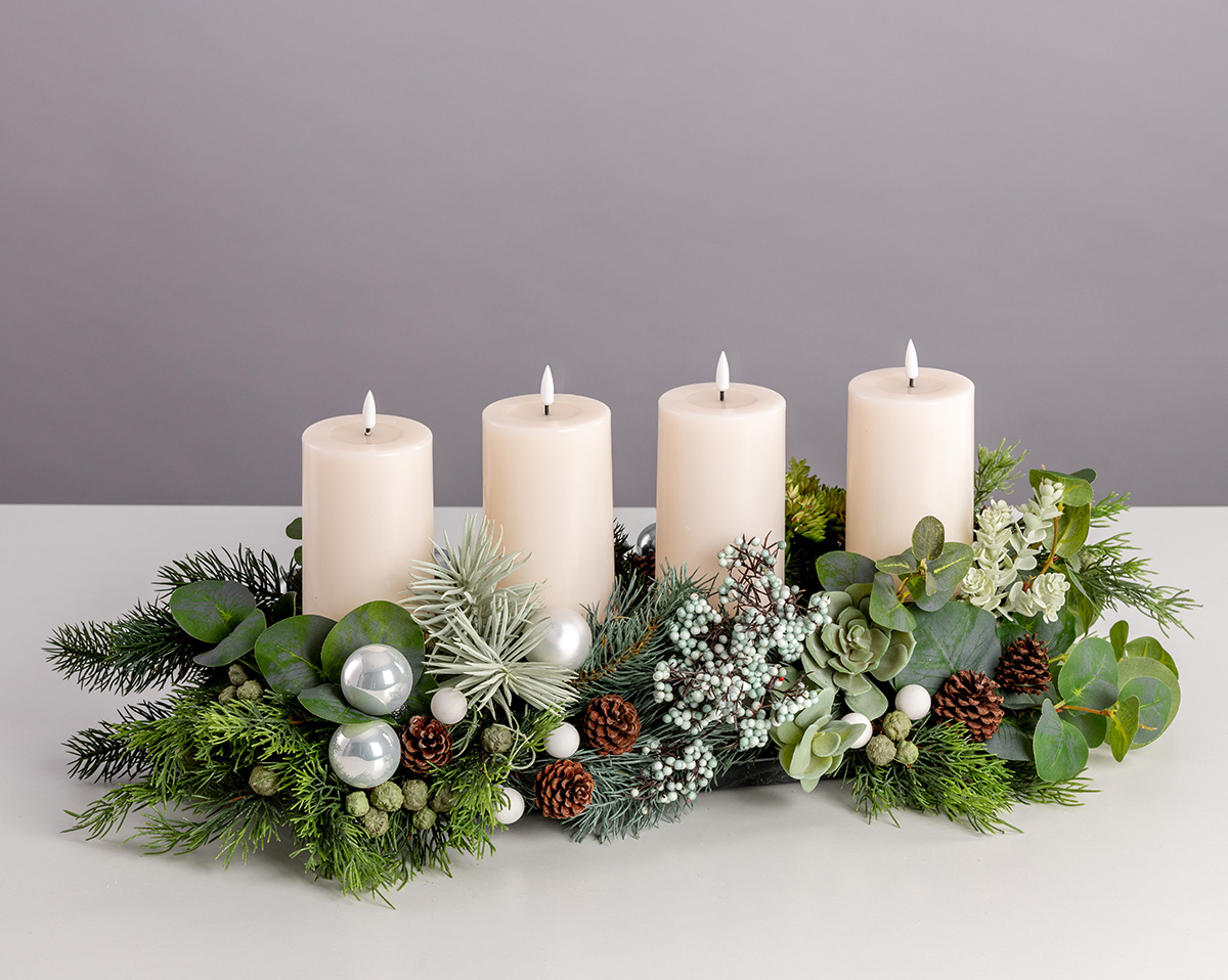 ADVENTSKRANZ LANG WHITE | Künstlicher Adventskranz, weiss